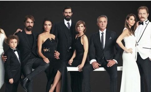 مسلسل العقدة الحلقة 1 مترجمة